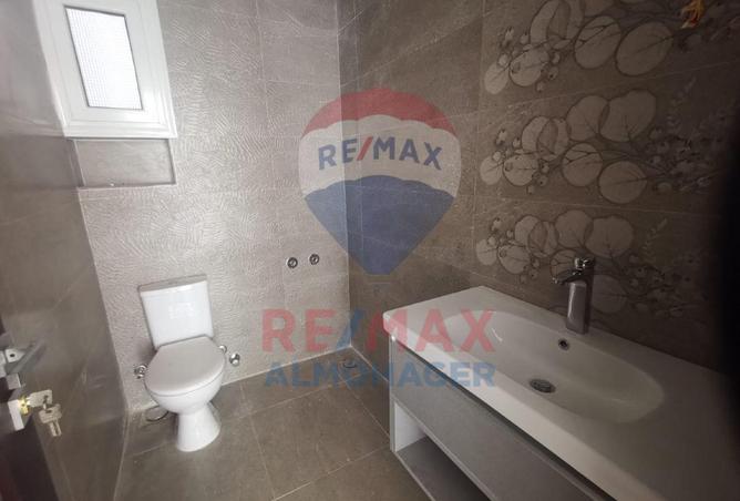 8020587 - Property Image 3