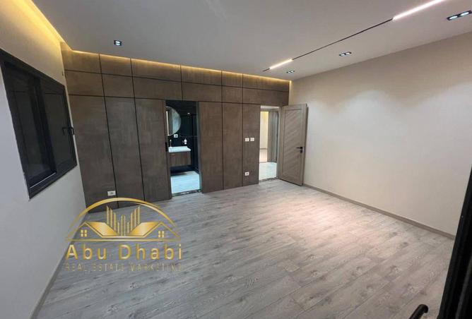 7934702 - Property Image 3