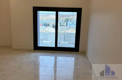 Office Space - Studio - 1 Bathroom for rent in One Golden Square Mall - The 5th Settlement - New Cairo City - Cairo
