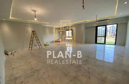 Apartment - 3 Bedrooms - 3 Bathrooms for rent in The Courtyards - Sheikh Zayed Compounds - Sheikh Zayed City - Giza
