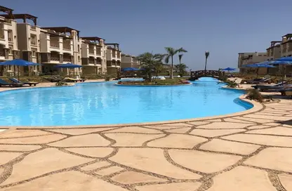 شاليه - 2 غرف نوم - 2 حمامات للبيع في بلو بلو - العين السخنة - السويس
