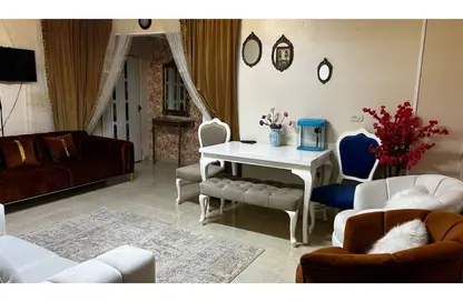 شقة - 2 غرف نوم - 1 حمام للايجار في الحي السادس عشر - الشيخ زايد - الجيزة