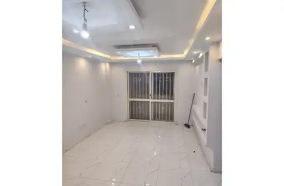 Apartment - 2 Bedrooms - 1 Bathroom for rent in Degla Palms - Al Wahat Road - 6 October City - Giza