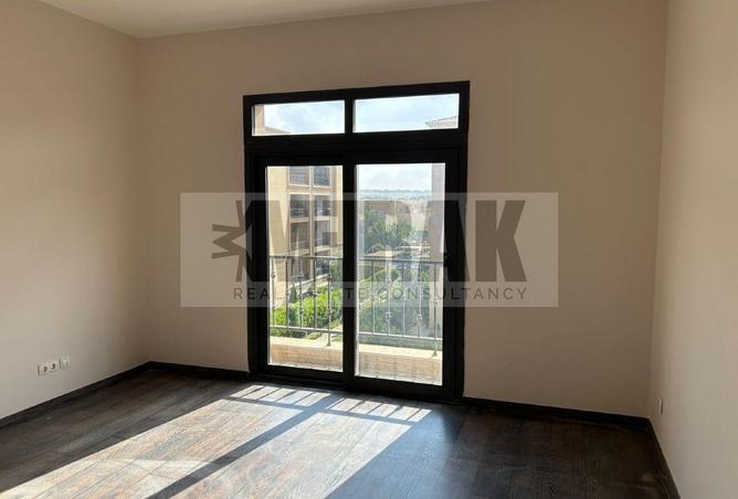 8382659 - Property Image 2