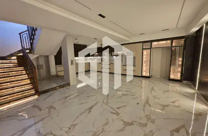 شقة - 6 غرف نوم - 5 حمامات للايجار في فالينو - المستثمرين الشمالية - مدينة القاهرة الجديدة - القاهرة