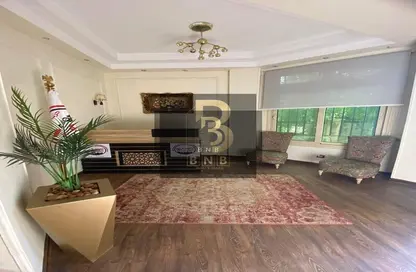 دوبلكس - 3 غرف نوم - 3 حمامات للايجار في شارع الشويفات - الحي الاول - التجمع الخامس - مدينة القاهرة الجديدة - القاهرة
