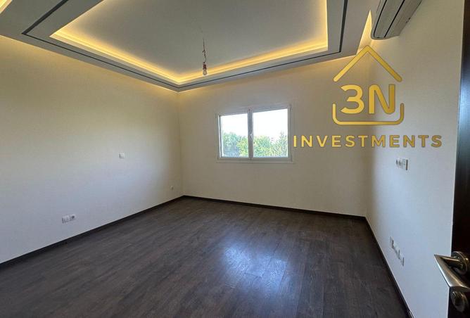 8226052 - Property Image 3