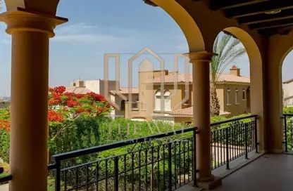 فيلا - 5 غرف نوم - 4 حمامات للبيع في سوان ليك - التجمع الاول - مدينة القاهرة الجديدة - القاهرة