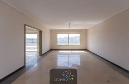 (بنتهاوس  (روف - 4 غرف نوم - 4 حمامات للبيع في نيو جيزة - طريق مصر اسكندرية الصحراوي - مدينة 6 أكتوبر - الجيزة