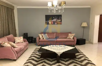 Apartment - 3 Bedrooms - 2 Bathrooms for sale in Cornish El Nile St. - Maadi - Hay El Maadi - Cairo