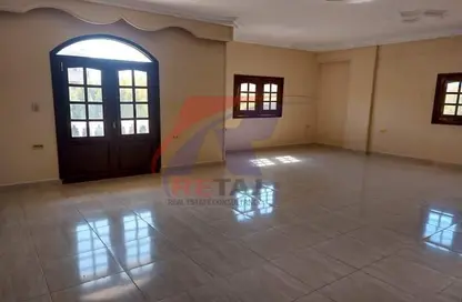 Apartment - 3 Bedrooms - 2 Bathrooms for rent in 1st Settlement Post office St. - The 1st Settlement - New Cairo City - Cairo