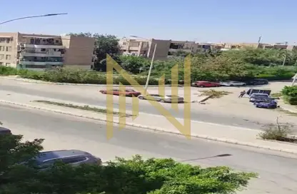Apartment - 3 Bedrooms - 3 Bathrooms for sale in 11th District - Sheikh Zayed City - Giza