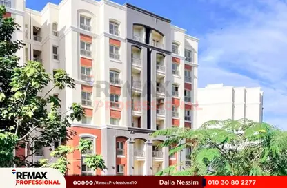 Apartment - 5 Bedrooms - 3 Bathrooms for sale in Alex West - Alexandria Compounds - Alexandria