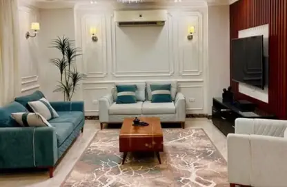 Apartment - 3 Bedrooms - 2 Bathrooms for sale in Al Khamayel city - Sheikh Zayed Compounds - Sheikh Zayed City - Giza