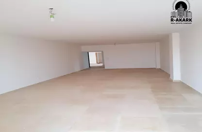 Office Space - Studio - 3 Bathrooms for rent in Mostafa Al Nahas St. - 6th Zone - Nasr City - Cairo