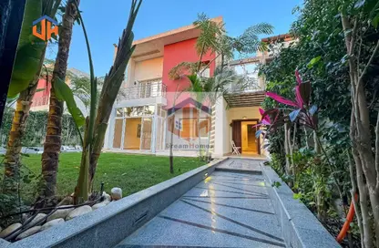 Villa - 4 Bedrooms - 4 Bathrooms for sale in Privado - Madinaty - Cairo