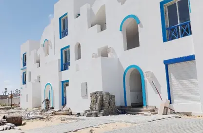 Chalet - 2 Bedrooms - 2 Bathrooms for sale in Mountain View - Ras Al Hekma - North Coast