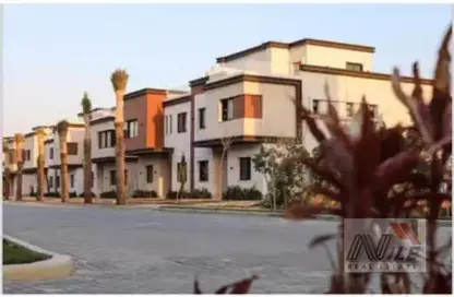 Townhouse - 4 Bedrooms - 5 Bathrooms for sale in Azzar 2 - 5th Settlement Compounds - The 5th Settlement - New Cairo City - Cairo