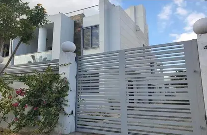Villa - 5 Bedrooms - 6 Bathrooms for sale in Cleopatra Square - 26th of July Corridor - 6 October City - Giza