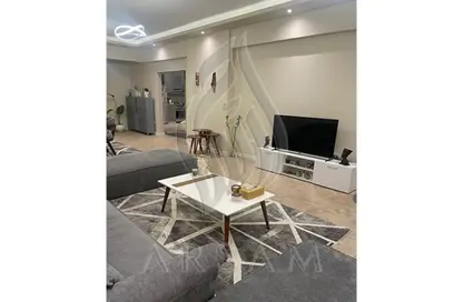 شقة - 3 غرف نوم - 2 حمامات للبيع في حى اسكان الجامعه الامريكية - كمبوندات التجمع الخامس - التجمع الخامس - مدينة القاهرة الجديدة - القاهرة