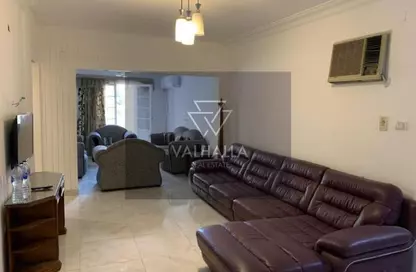 Apartment - 2 Bedrooms - 2 Bathrooms for rent in Al Mansour Mohamed St. - Zamalek - Cairo