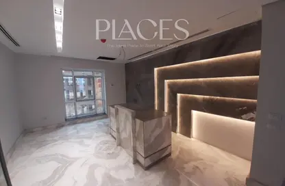 بناية كاملة - استوديو - 6 حمامات للبيع في فى90 - شارع التسعين الشمالي - التجمع الخامس - مدينة القاهرة الجديدة - القاهرة