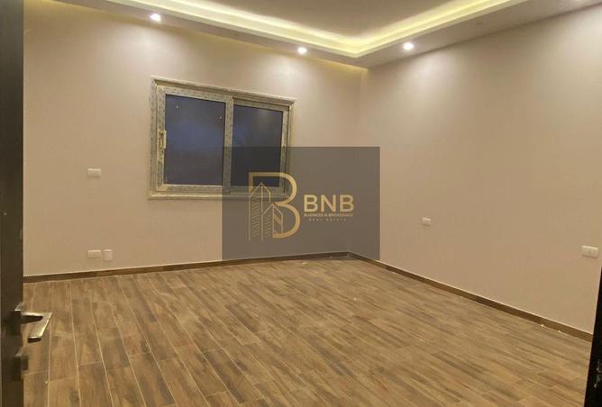 8253315 - Property Image 3