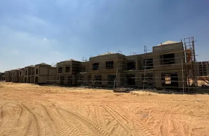 Villa - 4 Bedrooms - 4 Bathrooms for sale in Village West - Sheikh Zayed Compounds - Sheikh Zayed City - Giza