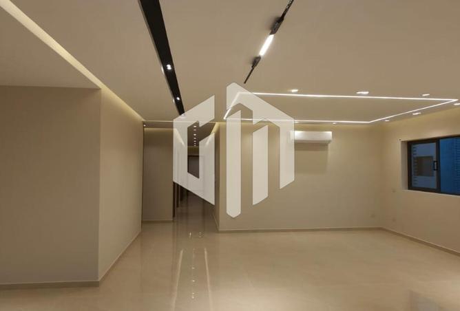 8353232 - Property Image 3