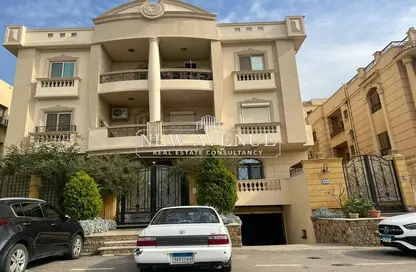 Apartment - 3 Bedrooms - 3 Bathrooms for sale in Al Narges - New Cairo City - Cairo