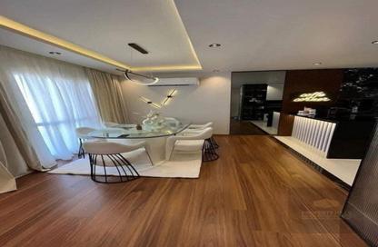 شقة - 3 غرف نوم - 4 حمامات للبيع في كليوباترا سكوير - محور 26 يوليو - مدينة 6 أكتوبر - الجيزة