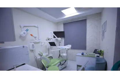 Clinic - Studio - 1 Bathroom for sale in Ozone Health Care District - Al Narges - New Cairo City - Cairo