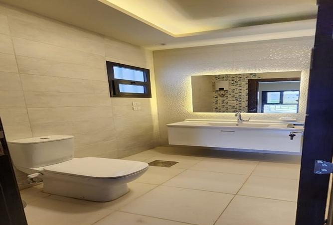 8025345 - Property Image 3