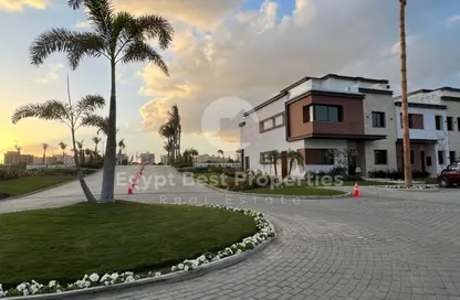 Townhouse - 4 Bedrooms - 4 Bathrooms for sale in Azzar - 5th Settlement Compounds - The 5th Settlement - New Cairo City - Cairo