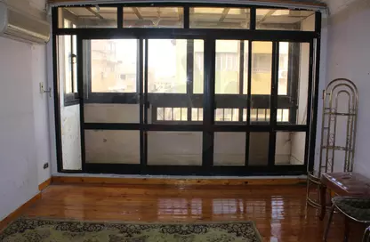 شقة - 3 غرف نوم - 2 حمامات للبيع في طريق الحرية - محطة الرمل - حي وسط - الاسكندرية