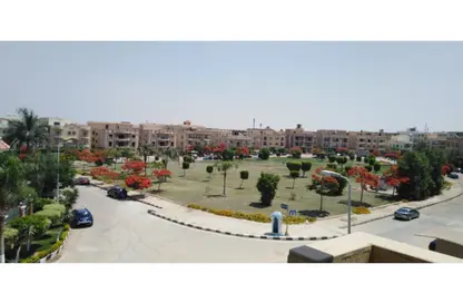 شقة - 3 غرف نوم - 2 حمامات للايجار في شارع الشيماء - المنطقة و - حى جنوب الاكايمية - مدينة القاهرة الجديدة - القاهرة