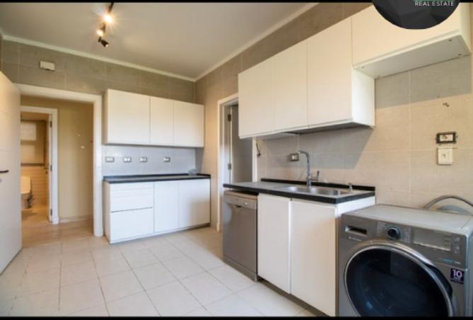 8013895 - Property Image 2
