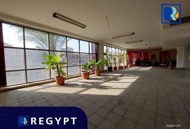 8228860 - Property Image 2