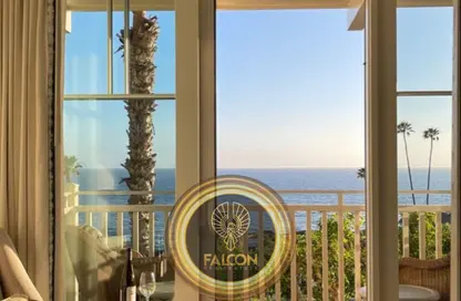 Apartment - 2 Bedrooms - 2 Bathrooms for sale in Cornish El Nile St. - Maadi - Hay El Maadi - Cairo