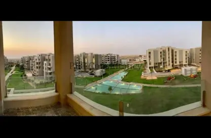Villa - 5 Bedrooms - 4 Bathrooms for sale in Palm Hills Village Gate - South Investors Area - New Cairo City - Cairo