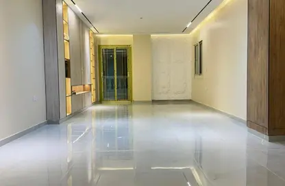 شقة - 3 غرف نوم - 2 حمامات للبيع في البوابة الرابعة القديمة - حورس - حدائق الاهرام - الجيزة