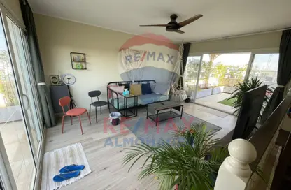 (بنتهاوس  (روف - 3 غرف نوم - 3 حمامات للبيع في ماونتن فيو تشيل اوت بارك - التوسعات الشمالية - مدينة 6 أكتوبر - الجيزة