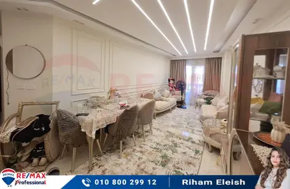 شقة - 2 غرف نوم - 1 حمام للبيع في شارع زكي رجب - سموحة - حي شرق - الاسكندرية