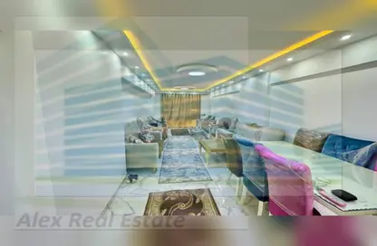 شقة - 3 غرف نوم - 2 حمامات للايجار في ميدان سموحة - سموحة - حي شرق - الاسكندرية