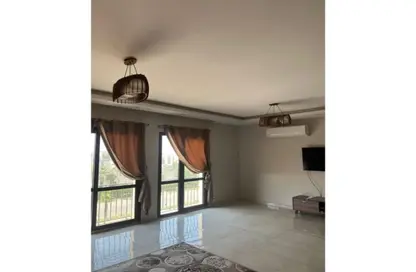 شقة - 3 غرف نوم - 2 حمامات للايجار في 6 ويست - بيفرلي هيلز - كمبوندات الشيخ زايد - الشيخ زايد - الجيزة