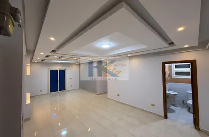Apartment - 3 Bedrooms - 2 Bathrooms for rent in Gate 4 - Mena - Hadayek El Ahram - Giza