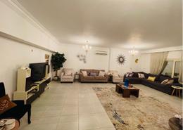 شقة - 3 غرف نوم - 3 حمامات for للايجار in شارع عبد العزيز ال سعود - المنيل - حي المنيل - القاهرة