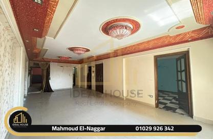 Apartment - 3 Bedrooms - 2 Bathrooms for sale in Al Nakib Sherif Ramzy St. - Hadara - Hay Wasat - Alexandria