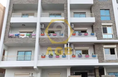 Apartment - 3 Bedrooms - 2 Bathrooms for sale in South Lotus - El Lotus - New Cairo City - Cairo