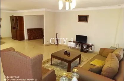 شقة - 3 غرف نوم - 3 حمامات للايجار في شارع 210 - دجلة - حي المعادي - القاهرة